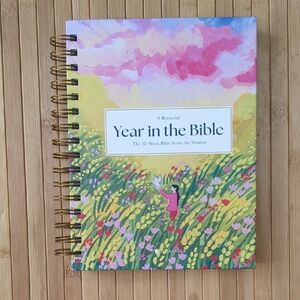 A Beautiful Year in the Bible (Spiral Bound) The 52-Week Bible Study for Women
